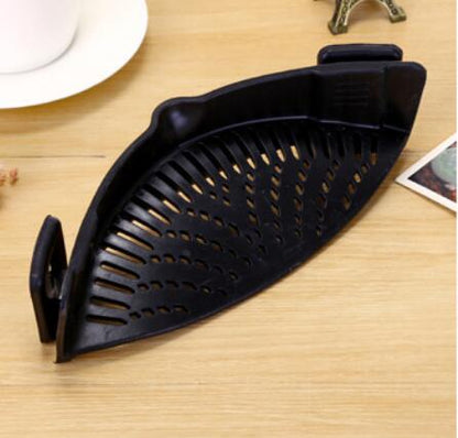 CrustLess Clip-on Strainer