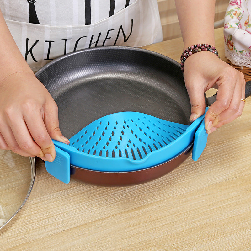 CrustLess Clip-on Strainer