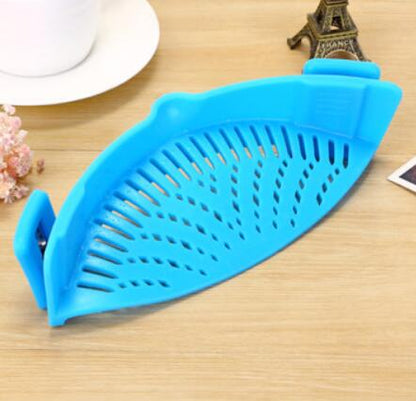 CrustLess Clip-on Strainer